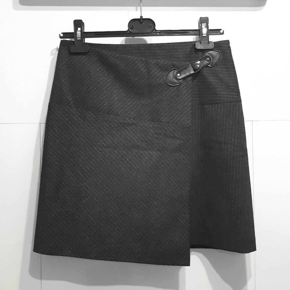 Tristan wrap mini skirt gray size small